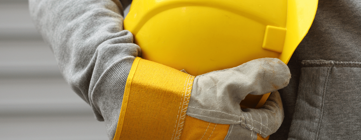 Six Tips For Effective Driver Safety Incentives - Elegant Dark Texture - Mobile